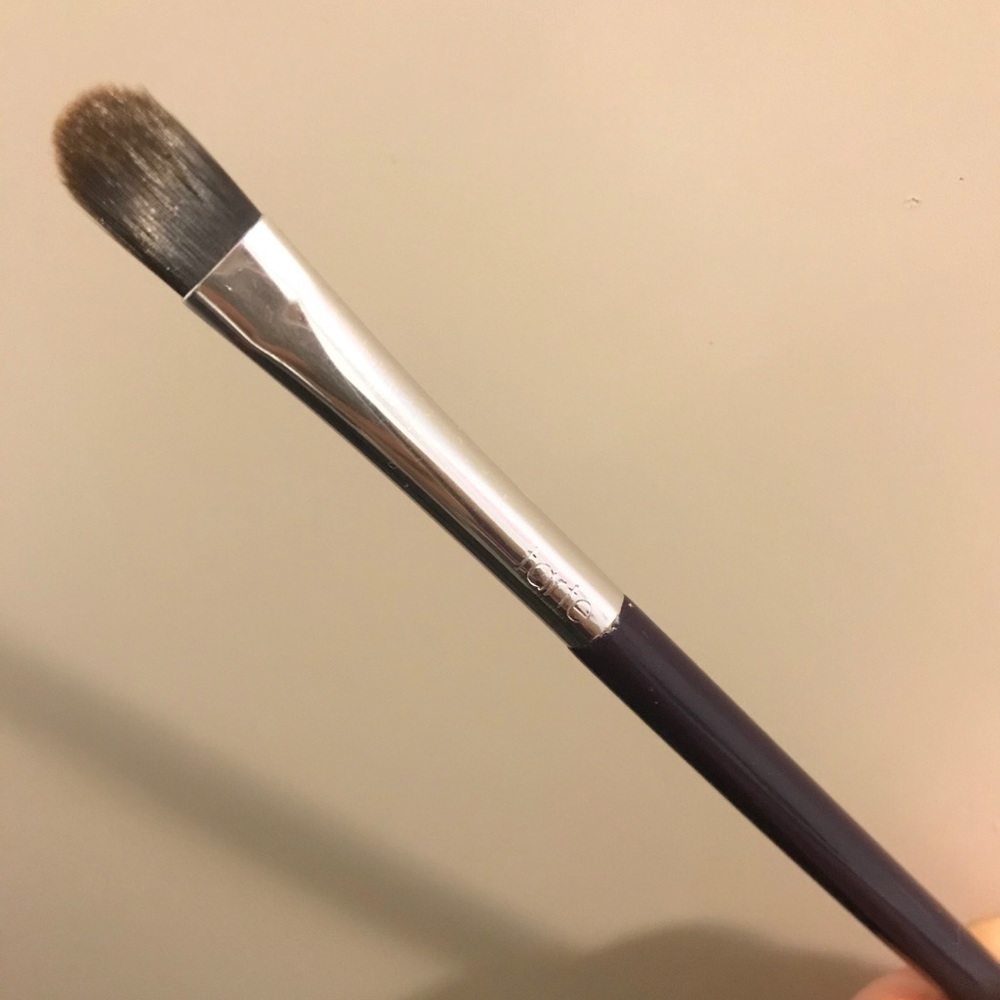 Tarte Flat Concealer Brush